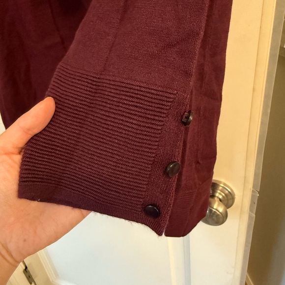 NWT Evolution Stitchfix Open Cardigan 3/4 Button Sleeve Maroon Burgundy size S - Picture 2 of 4